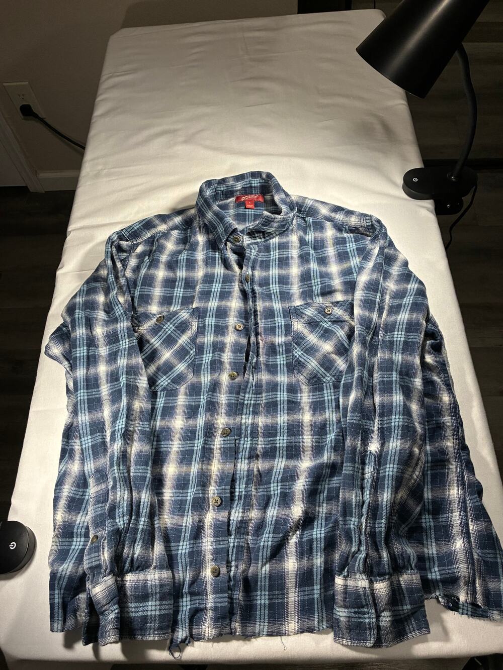 Eddie Bauer Blue Plaid Flannel Button Up Shirt L